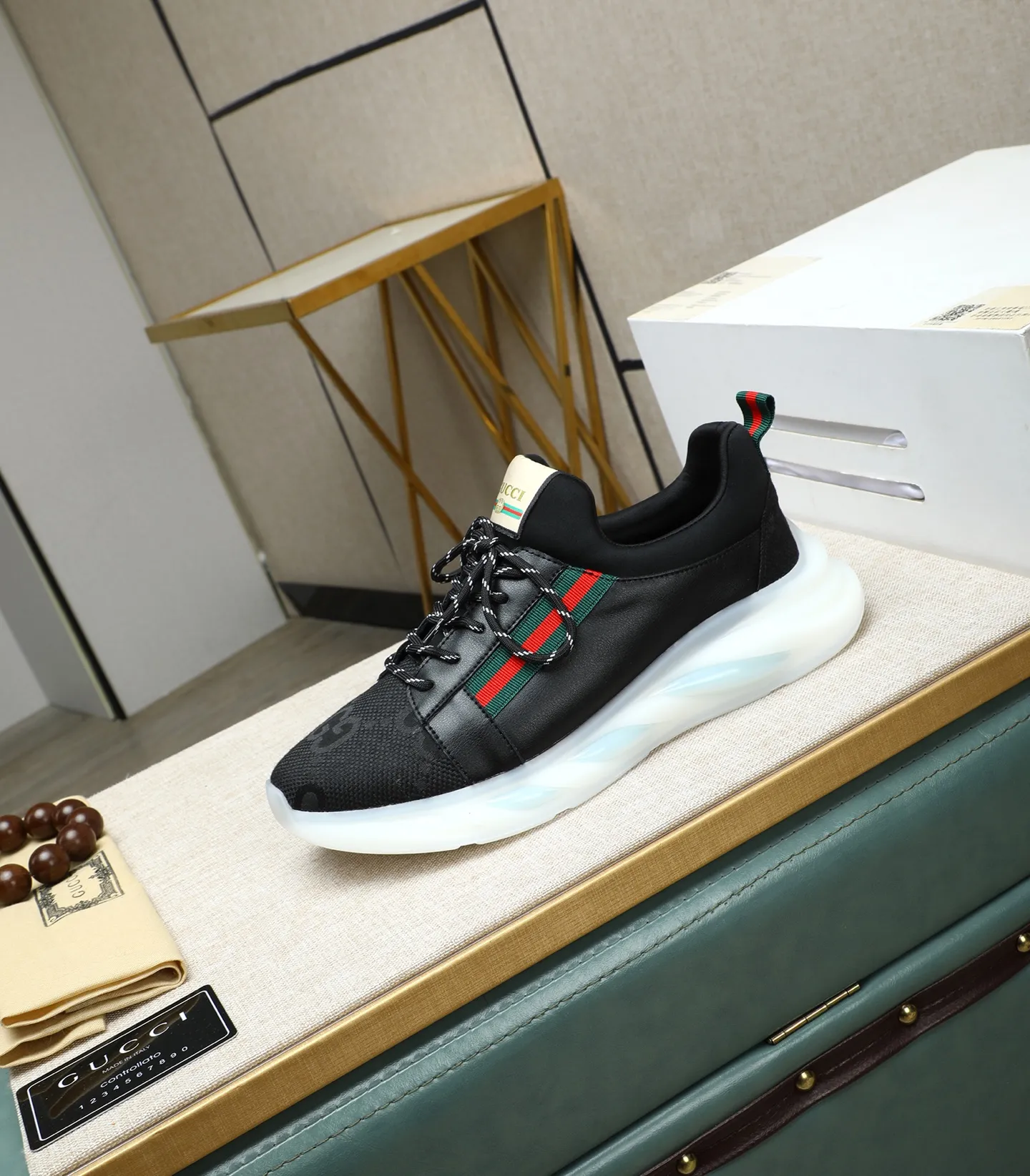 Men's shoes💰440 GUCCI🔍🔍Latest spring style On sale at the same time at the counter, original calfskin imported from Italy, genuine leather lining, (high-end, luxury, and class) exquisite workmanship, soles: original soles specially provided by the original factory, ⚠Exclusive double-layer movable molded soles are super comfortable⚠, real photos🎬The real ones are better🔍🔍"High quality·Follow the order" code number 38-44
